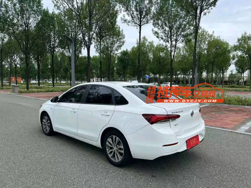 济宁19年别克英朗5