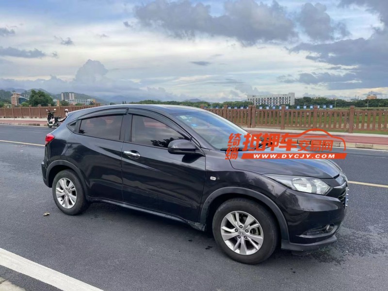 东莞18年本田缤智3