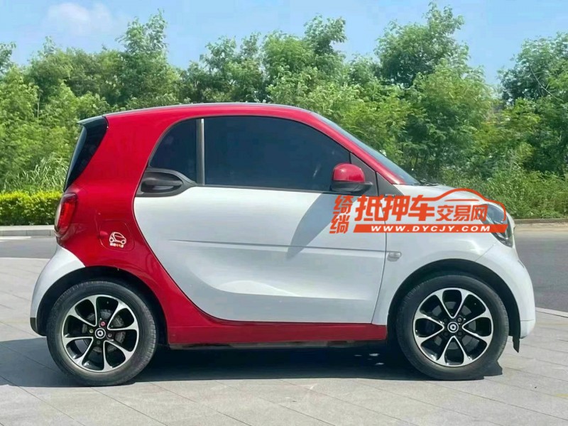 广州17年奔驰smart8