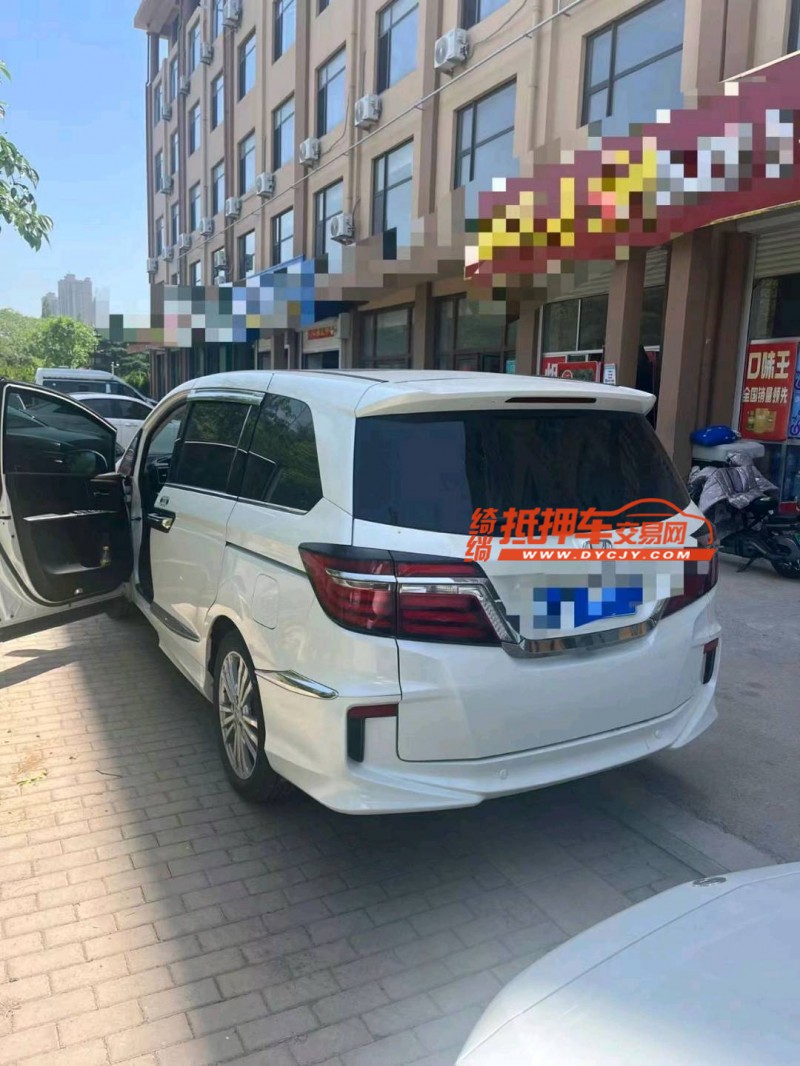 青岛19年本田艾力绅7