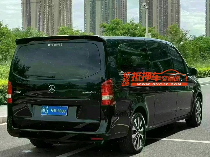 广州21年奔驰威霆4