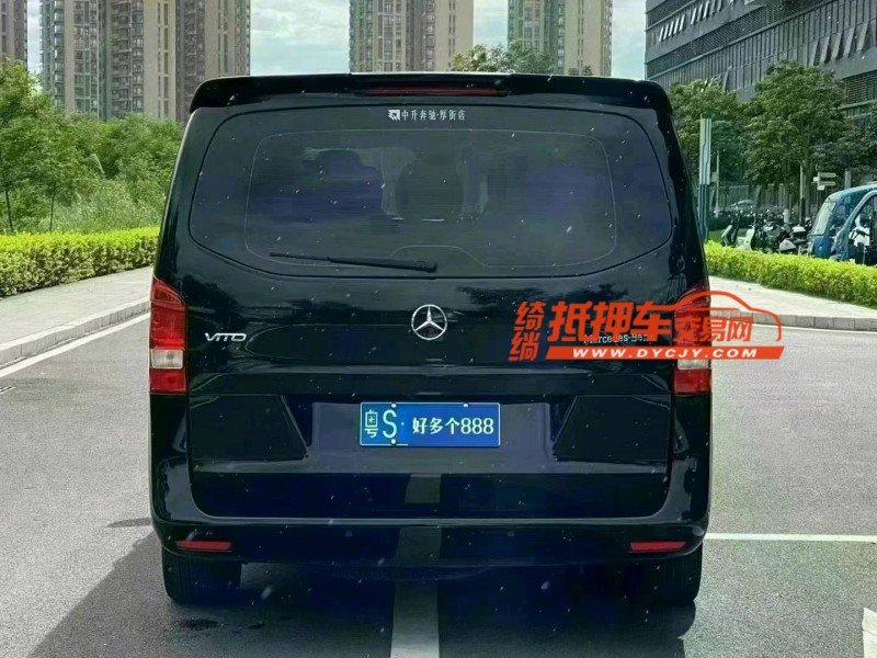广州21年奔驰威霆9