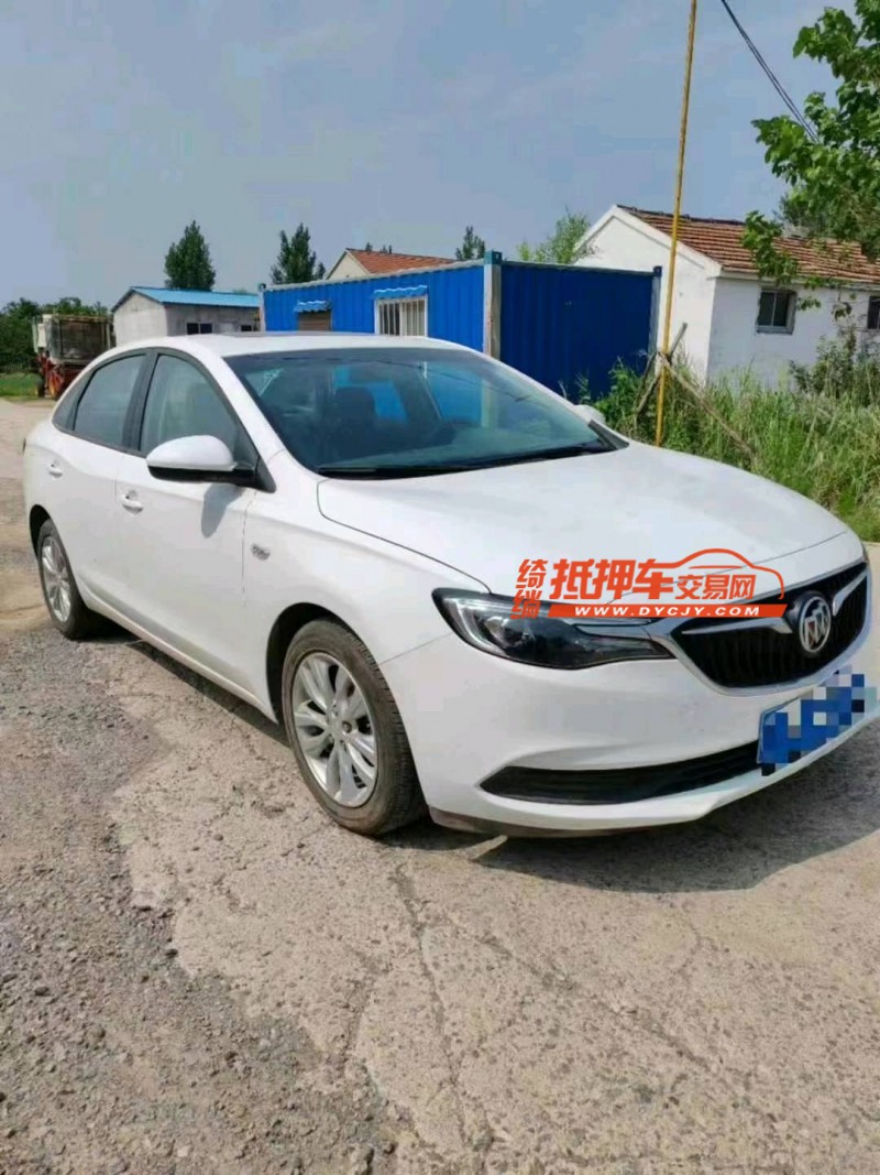 青岛22年别克英朗3