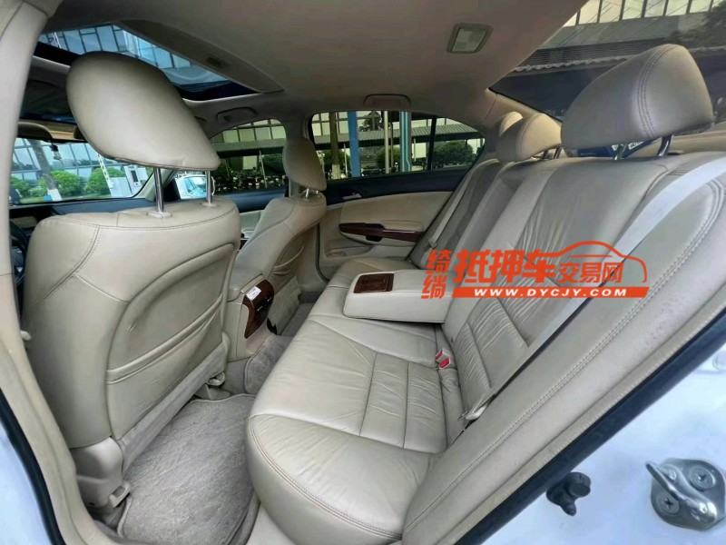 东莞12年本田雅阁4