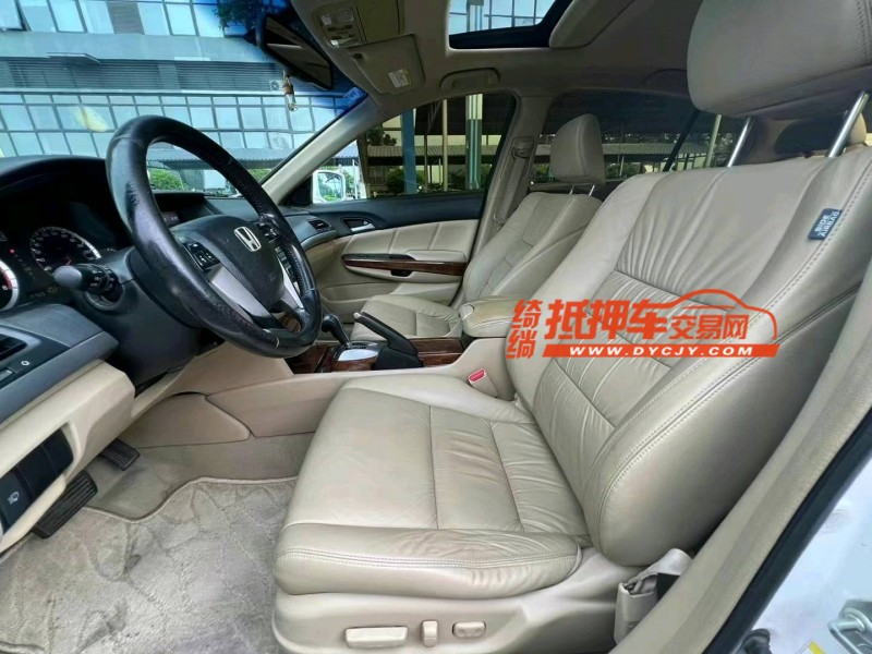 东莞12年本田雅阁5