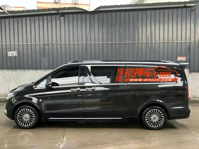广州22年奔驰威霆2