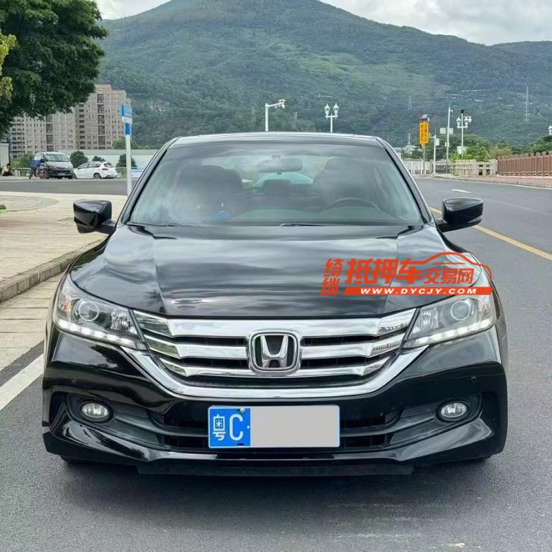 东莞16年本田雅阁1