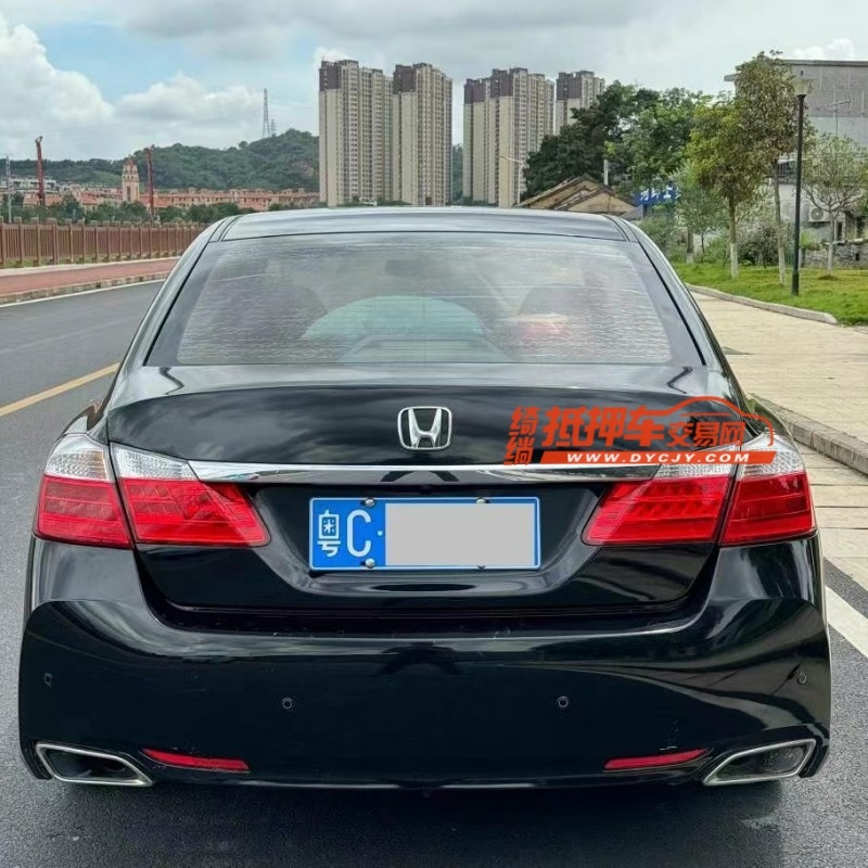 东莞16年本田雅阁9