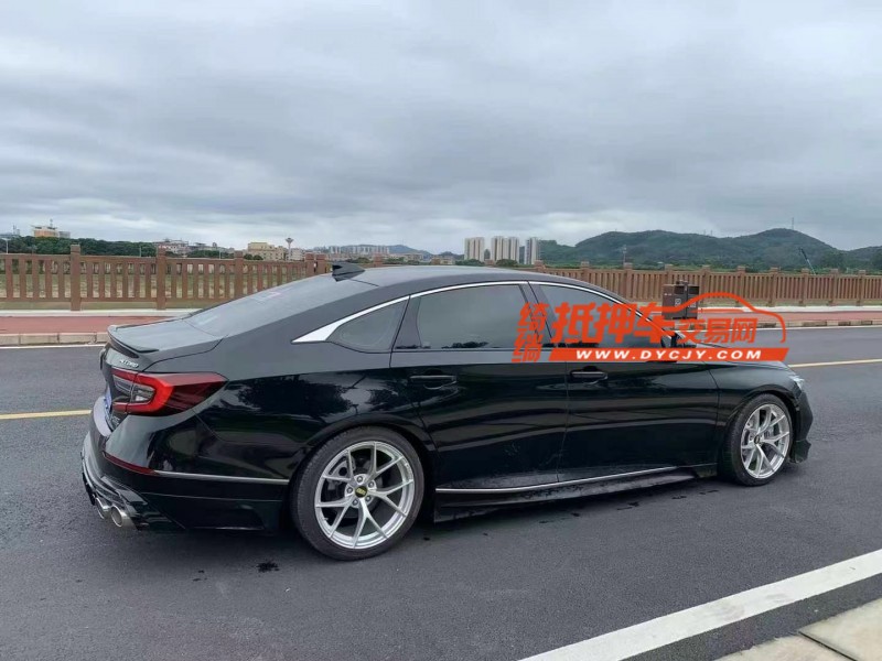 东莞22年本田雅阁7