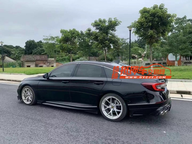 东莞22年本田雅阁8