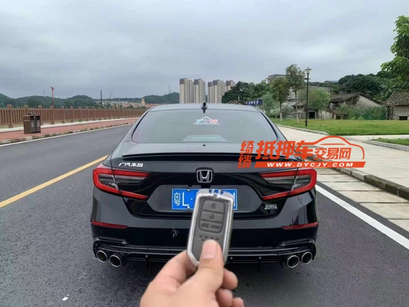 东莞22年本田雅阁9