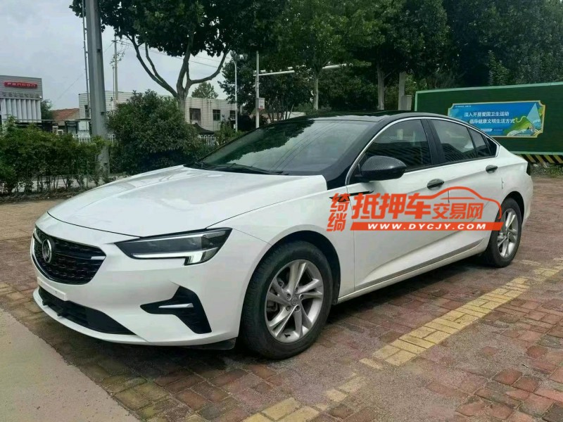 青岛21年别克君威2