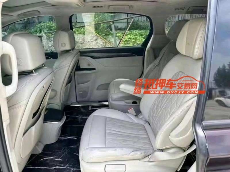 济南17年别克GL84