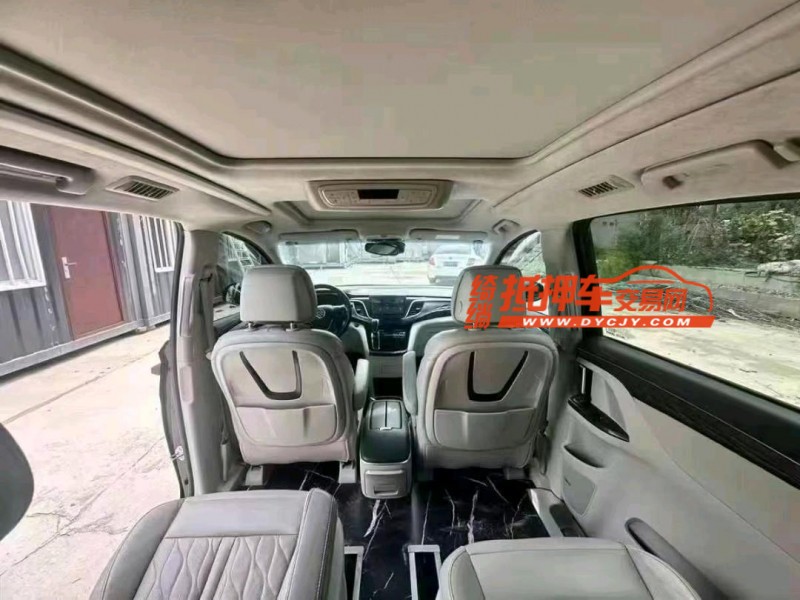 济南17年别克GL86