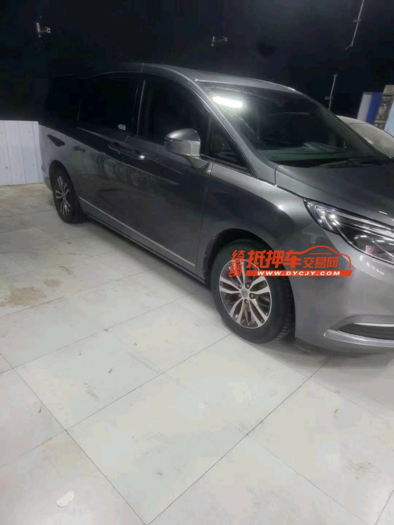 济南17年别克GL84