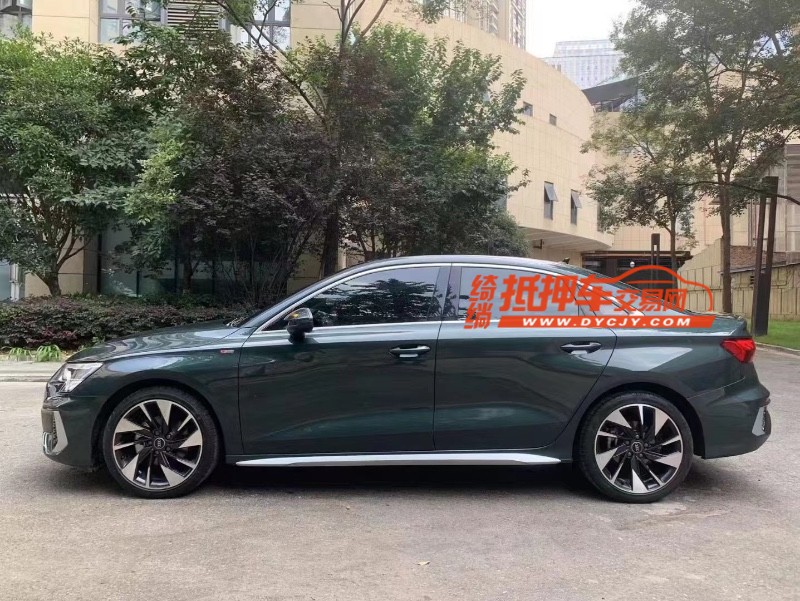 成都22年奥迪A33