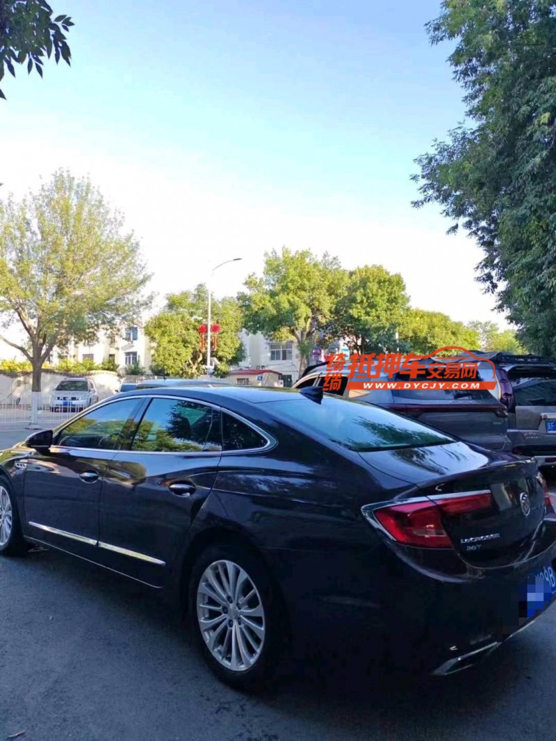 保定17年别克君越8