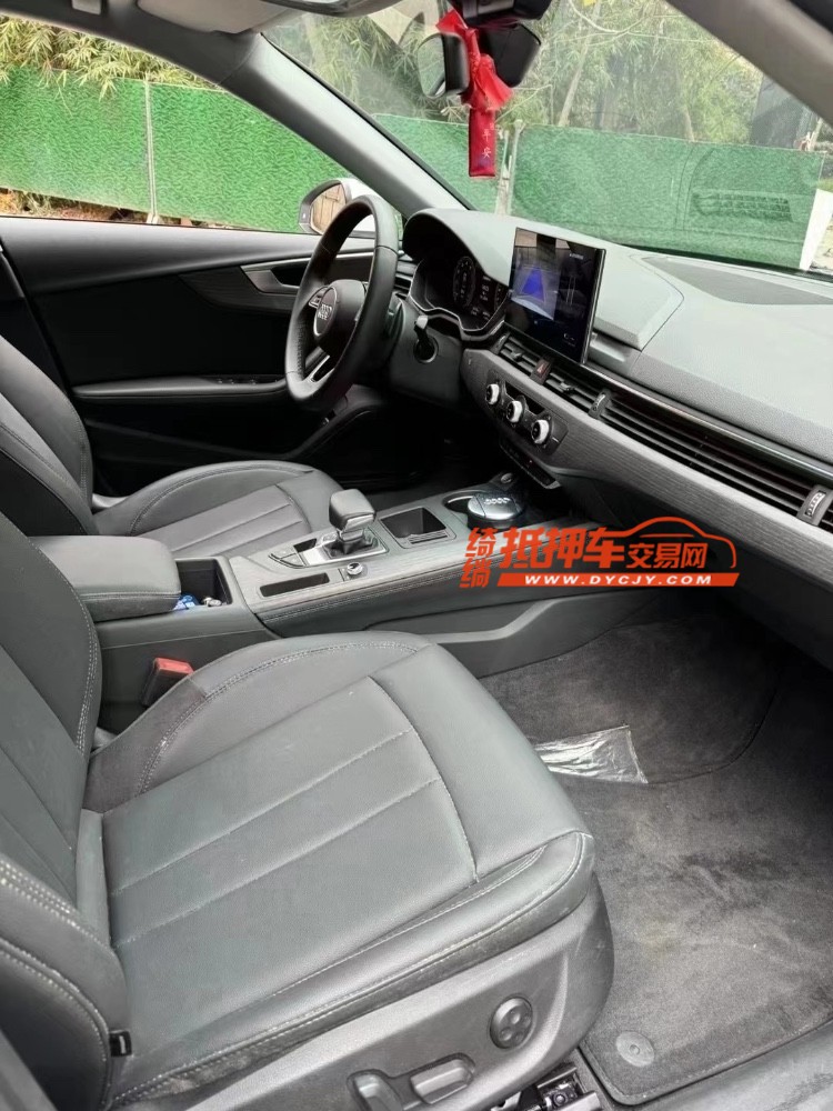 成都22年奥迪A4L6