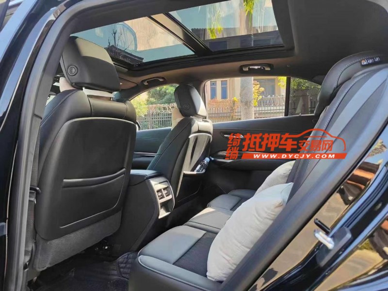 东莞20年凯迪拉克XT47