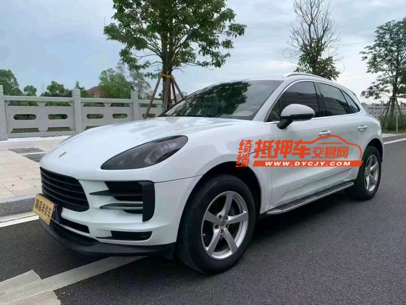 广州17年保时捷Macan2