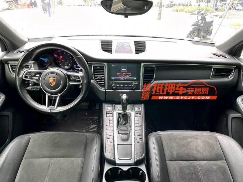 深圳17年保时捷Macan5