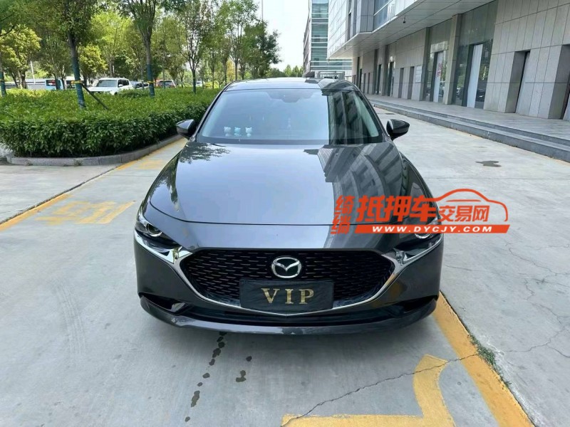 济宁23年马自达昂克赛拉1