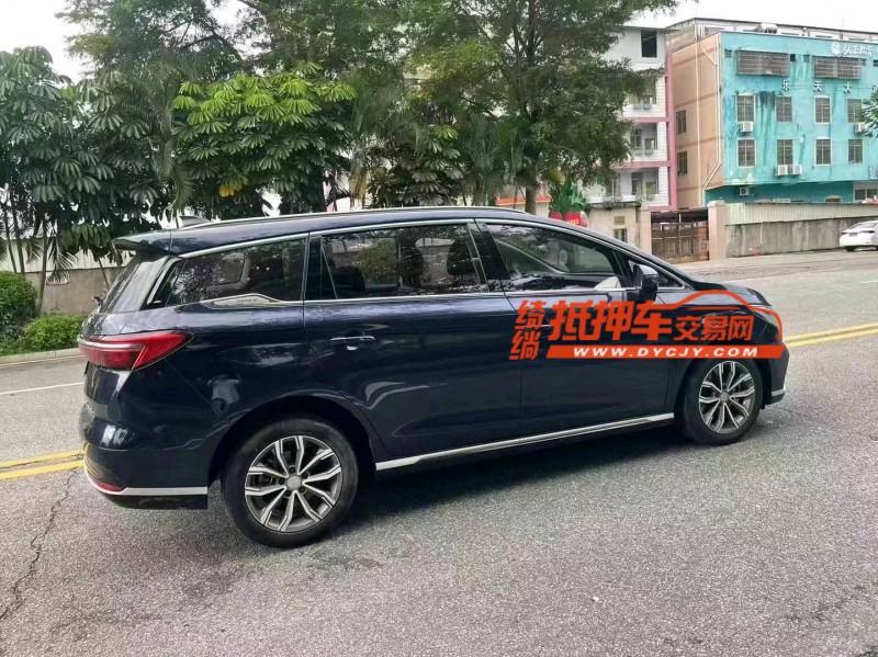 广州21年比亚迪宋MAX7