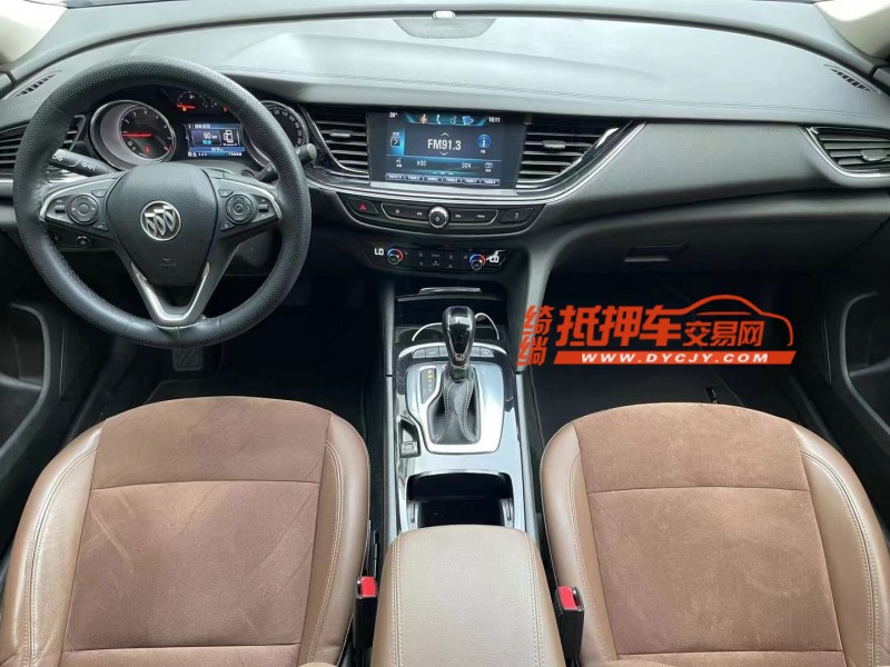 济宁20年别克君威8