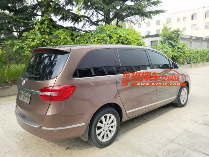 济宁19年别克GL85