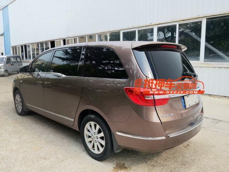 济宁19年别克GL87