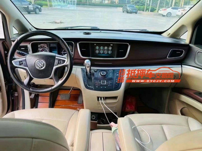 济宁19年别克GL85