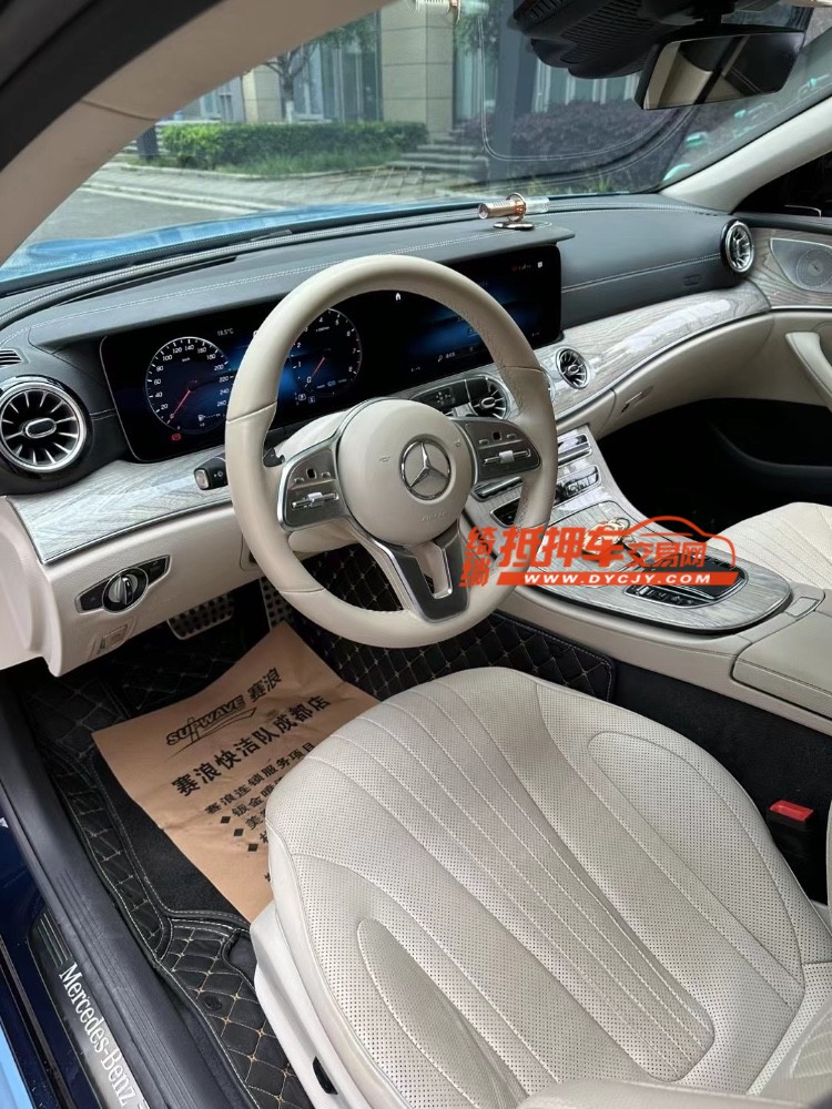 成都22年奔驰CLS6