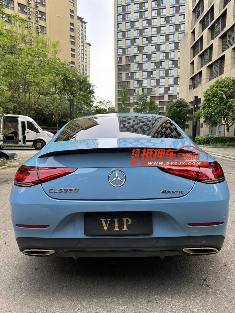 成都22年奔驰CLS9