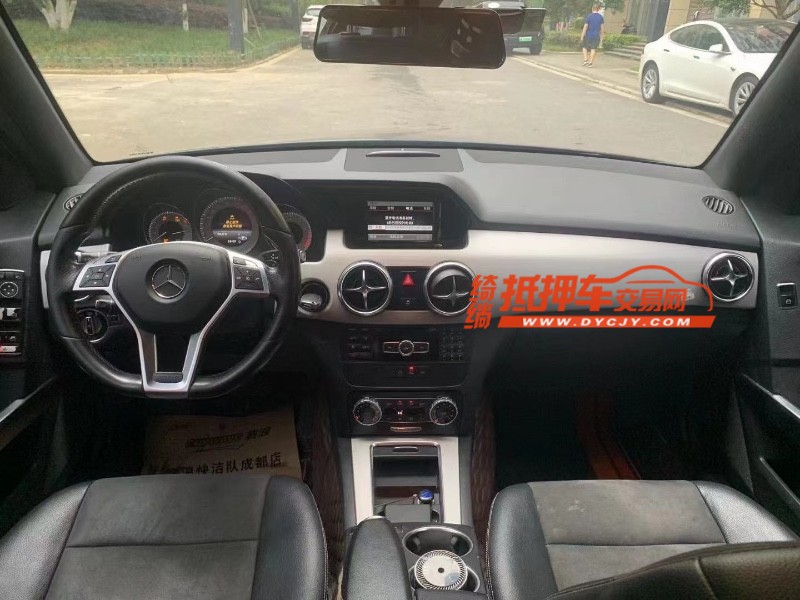 成都15年奔驰GLK5