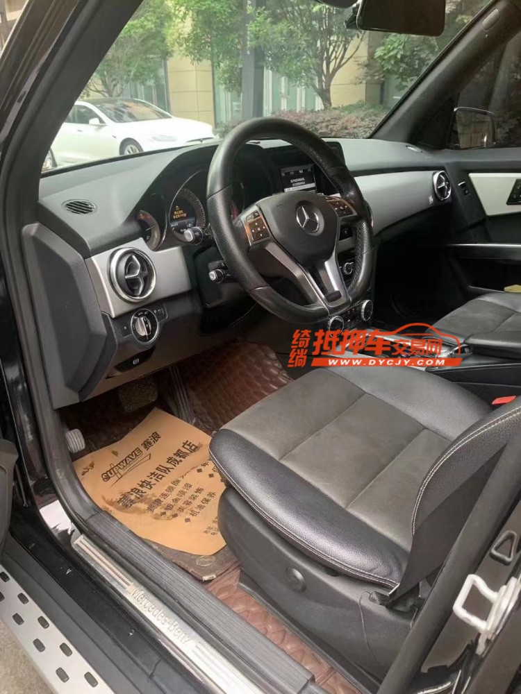 成都15年奔驰GLK6