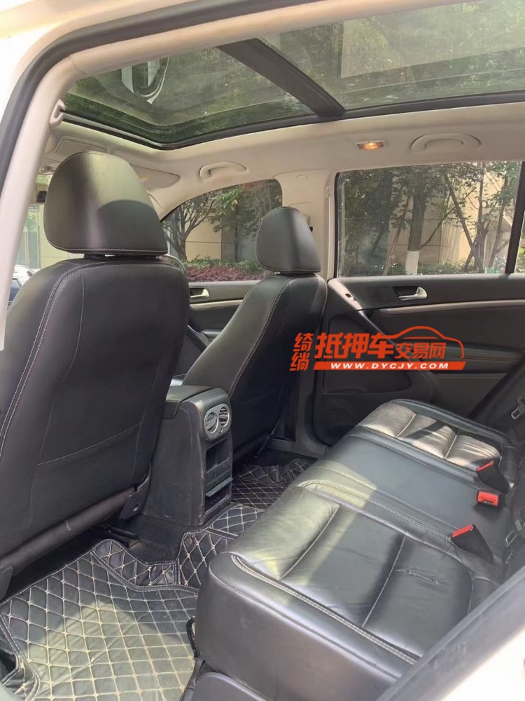 成都19年大众途观7