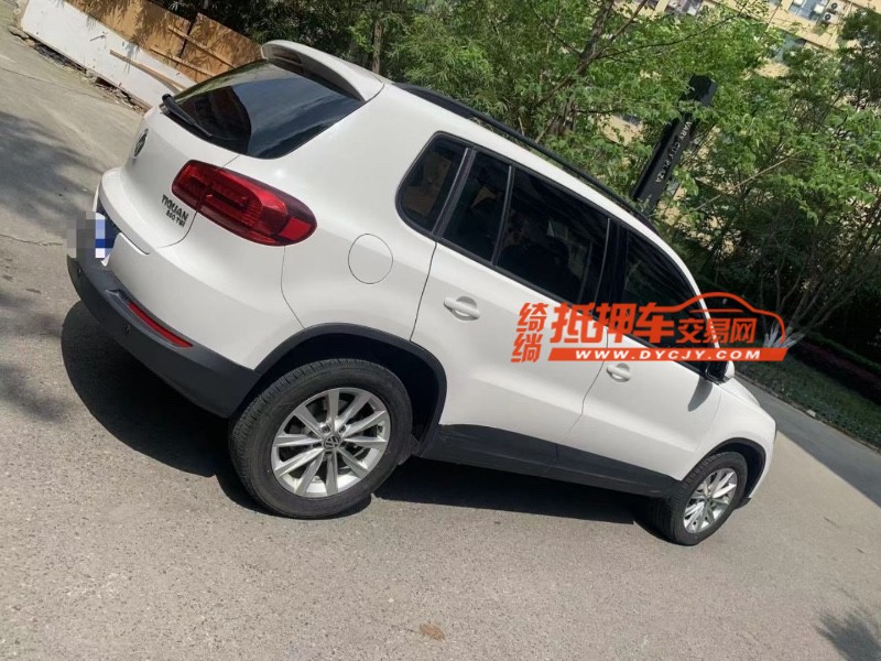 成都19年大众途观8