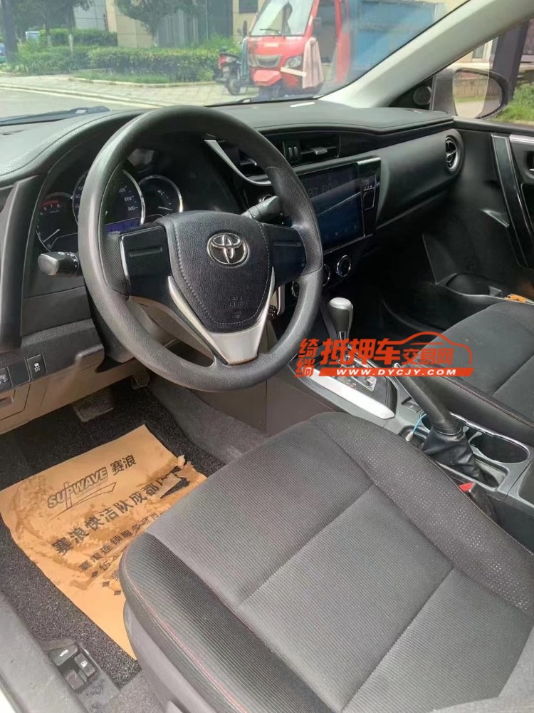 成都18年丰田卡罗拉6
