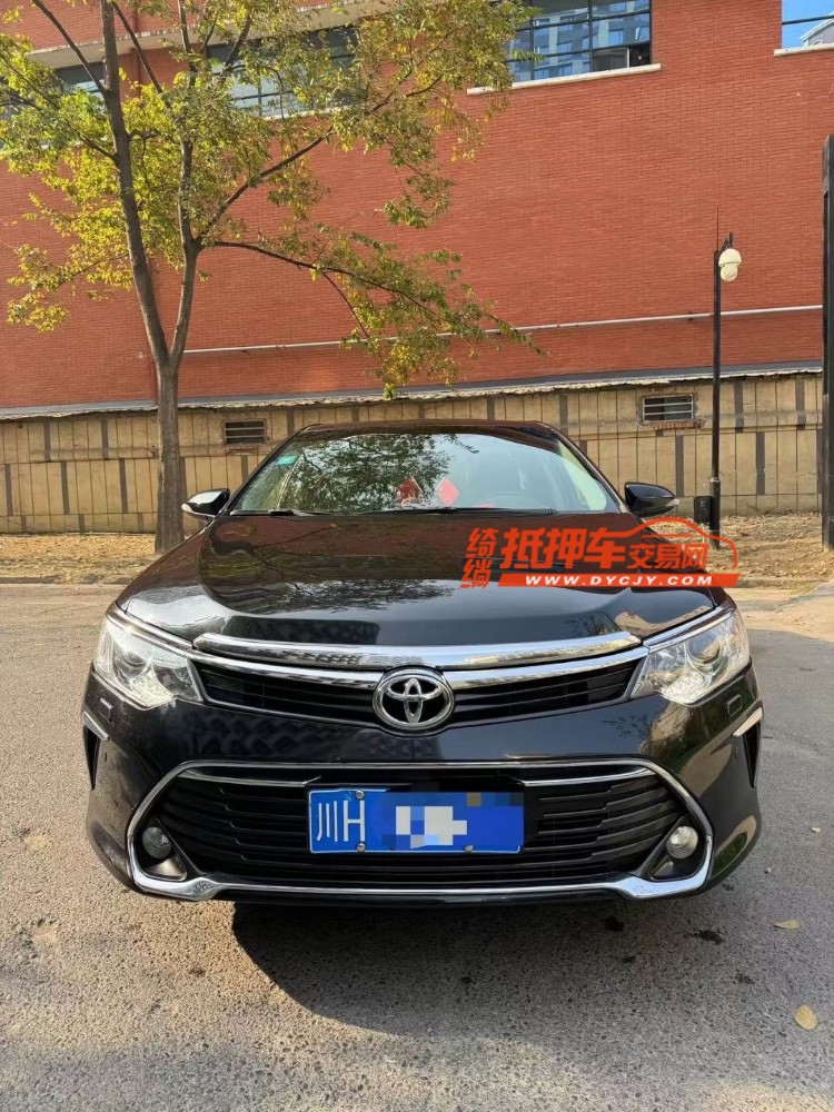 成都17年丰田凯美瑞1