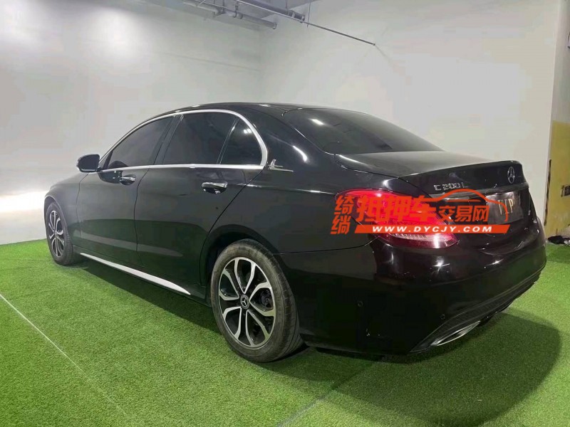 保定17年奔驰C8