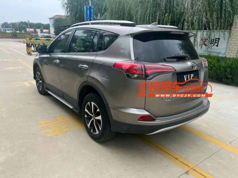 烟台17年丰田RAV43
