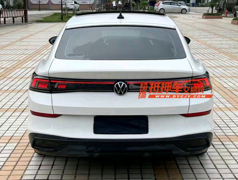 汕头22年大众凌渡9