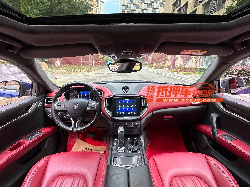 成都20年玛莎拉蒂Ghibli5