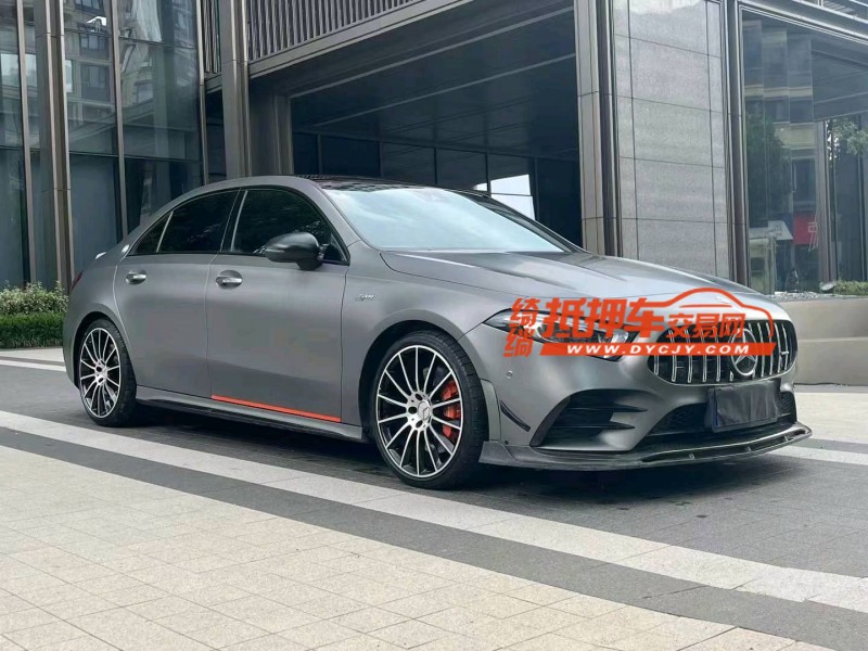 徐州22年奔驰AMG3
