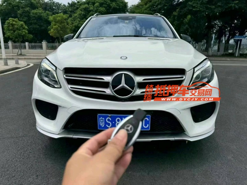 中山17年奔驰GLE1