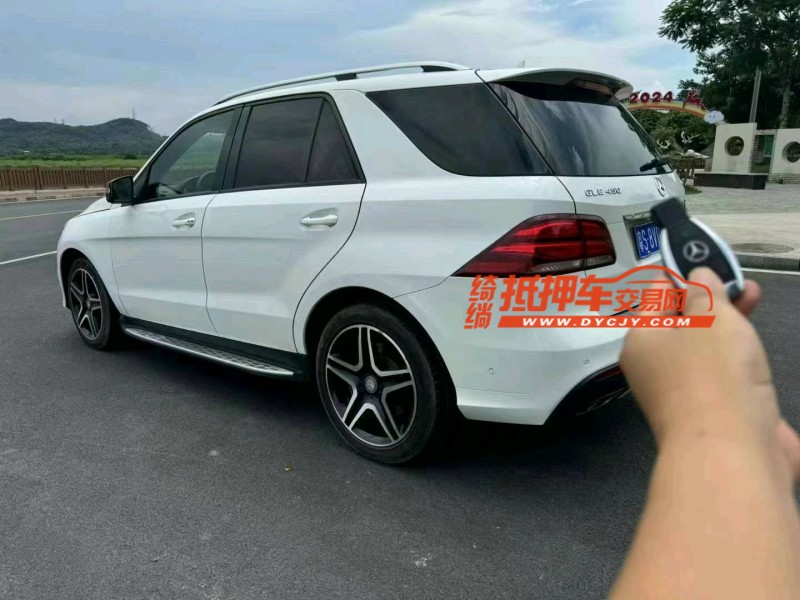 中山17年奔驰GLE5