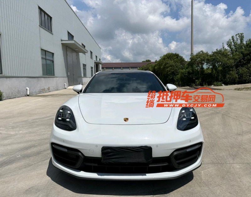 盐城22年保时捷帕拉梅拉1