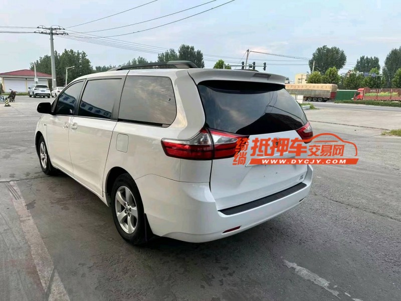 保定18年丰田塞纳7