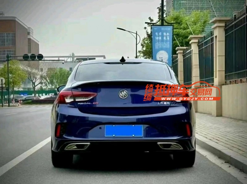 佛山21年别克君威2