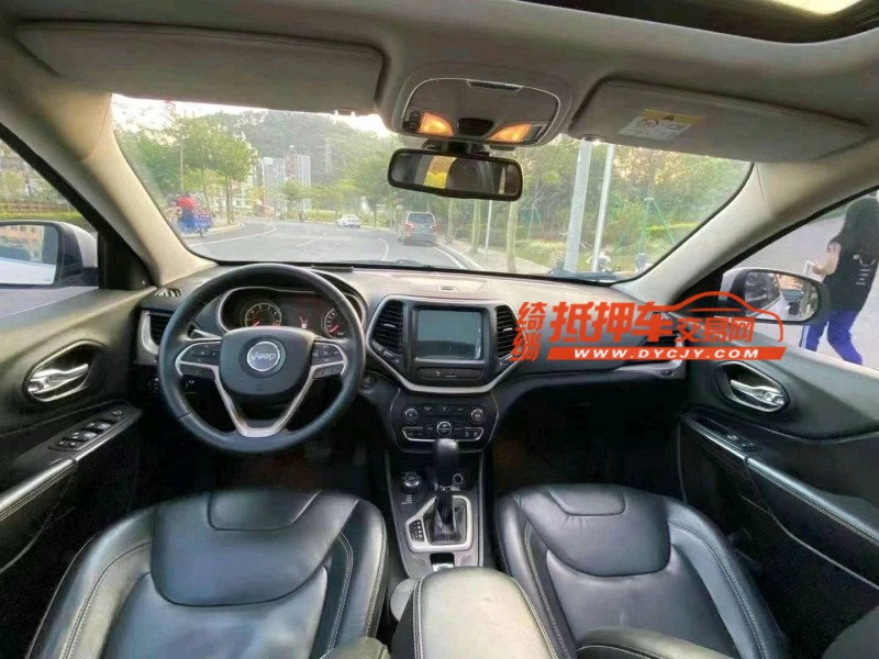 广州14年Jeep自由光9